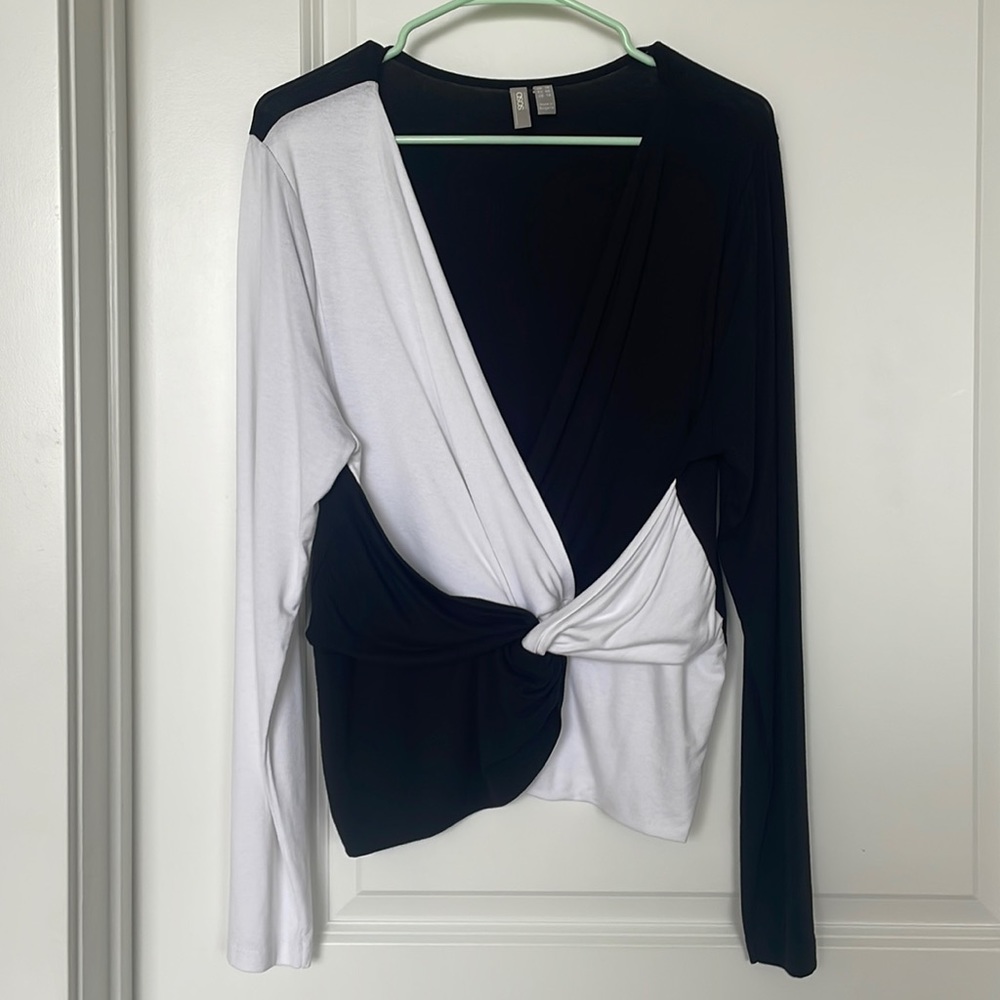 Black & White Tied Top